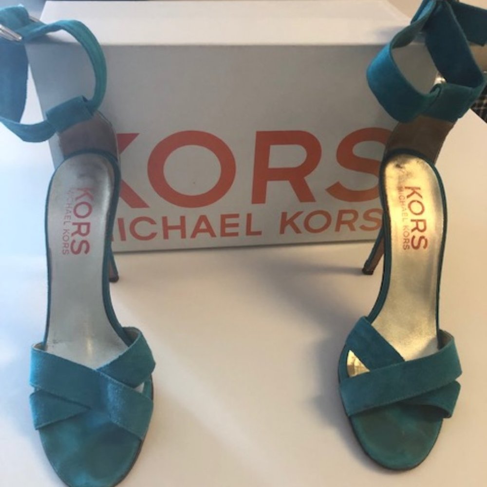 Gorgeous Kors Turquoise suede ankle wrap heel
